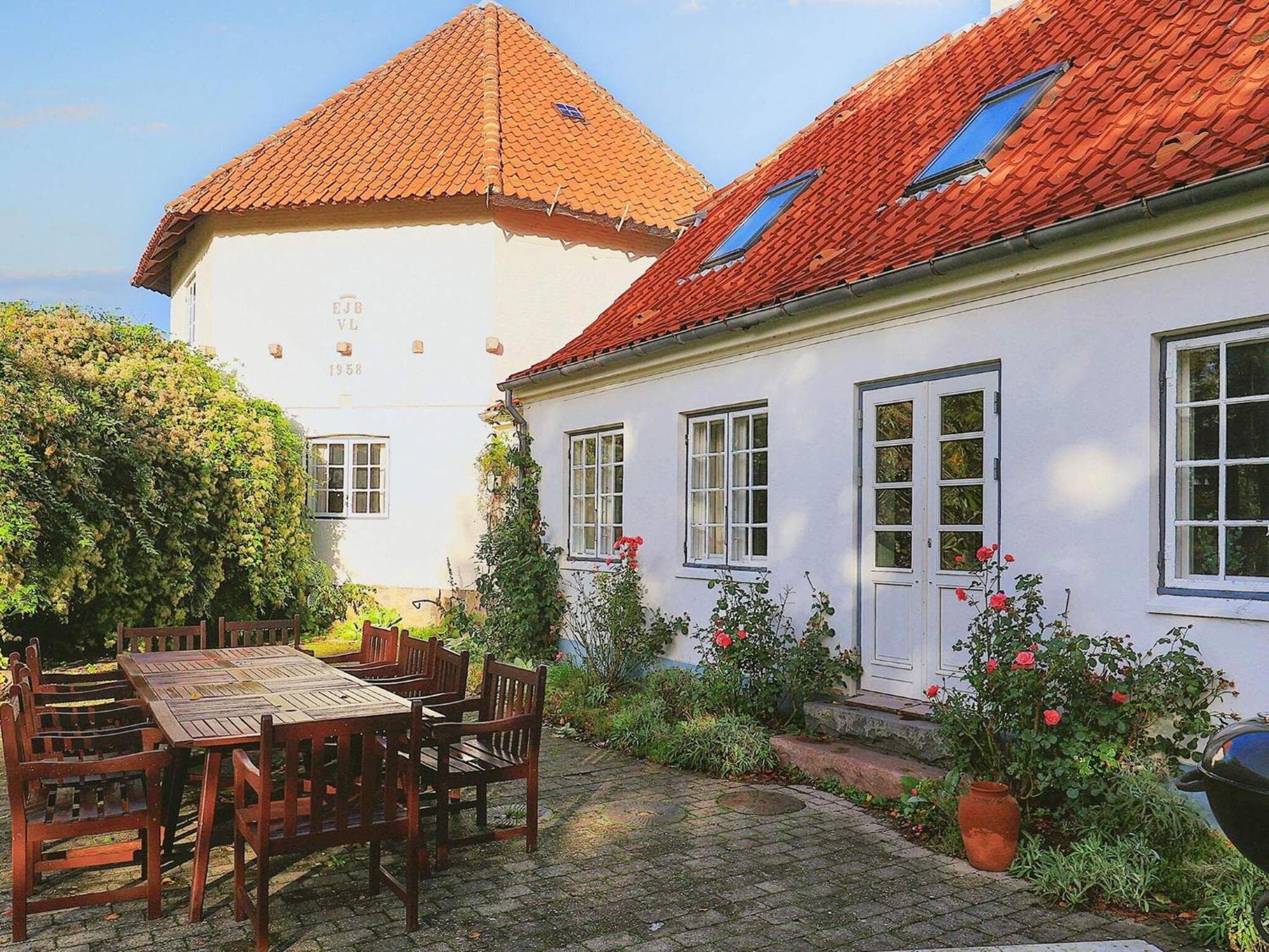 12 Person Holiday Home In Ullerslev Exteriör bild